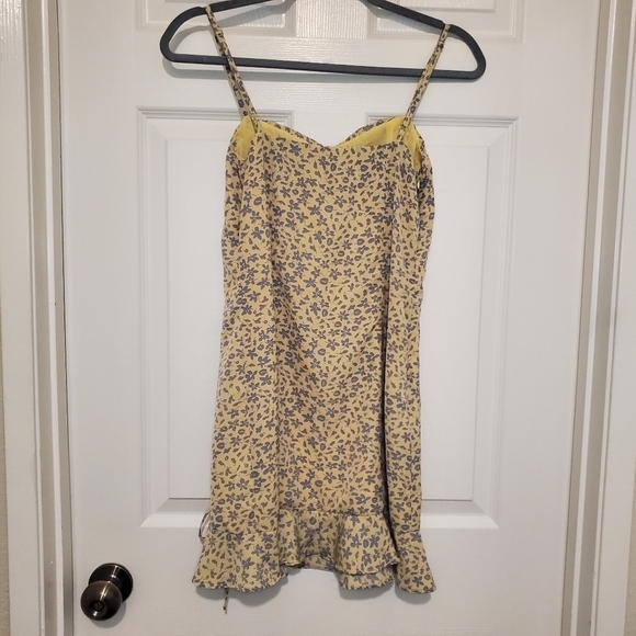 Princess Polly Floral Mini Dress Sz 6 - Picture 5 of 10